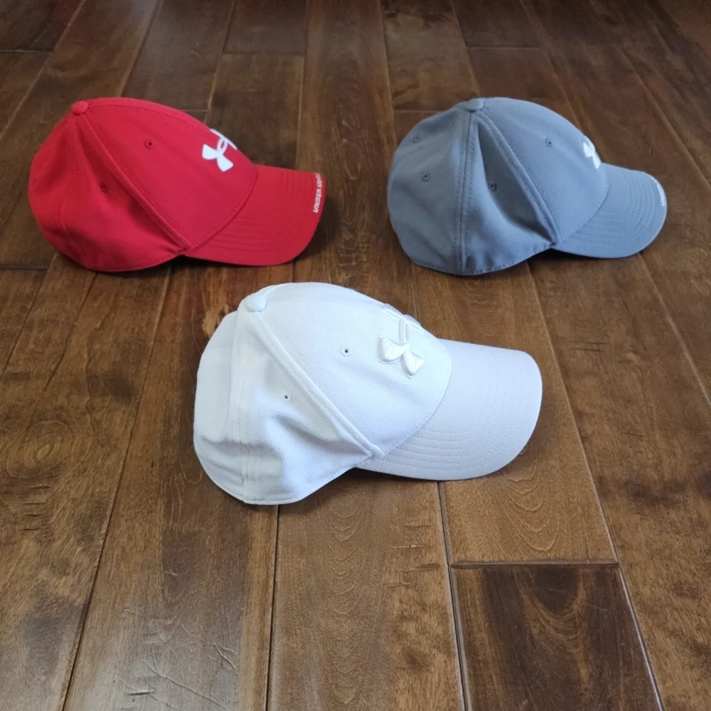 BUNDLE: 3 Under Armour baseball caps size M/L
